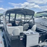 Included Qwest L818 Pontoon