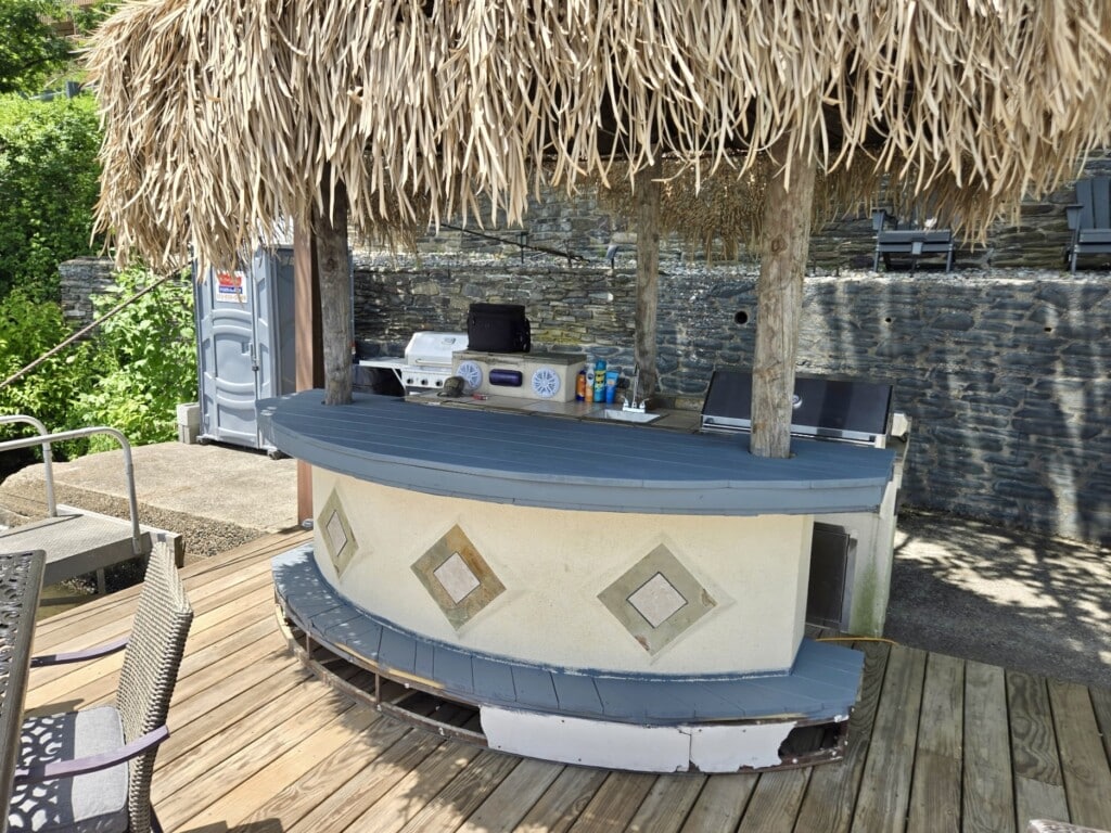 Floating Tiki Lounge